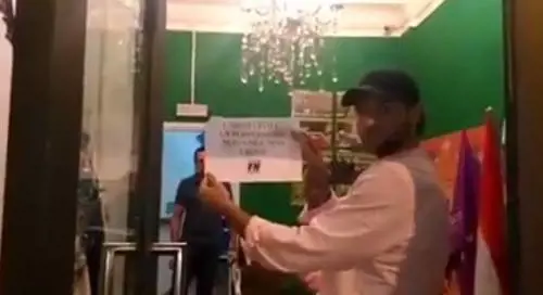 Blitz di Forza Nuova al Gay center di Roma