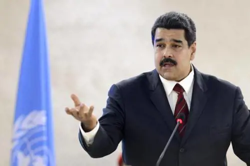 Venezuela, la decisione choc di Maduro: "Sequestro fabbriche paralizzate da borghesia"