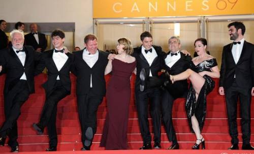 Incidente hot al Festival di Cannes: Laure Calamy senza slip fa vedere tutto