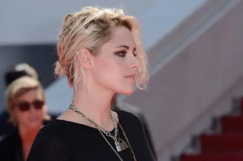 Kristen Stewart balla a Cannes