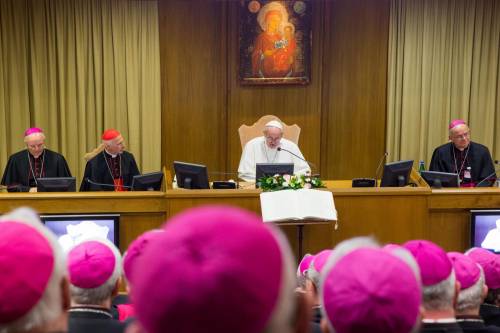 Matrimoni gay, papa Francesco ai sindaci: "Obiezione coscienza è diritto"