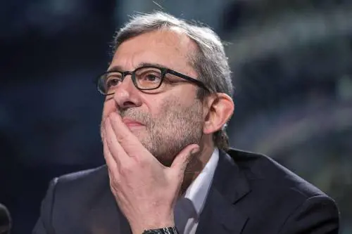 Renzi e la paura dei ballottaggi Roma e Napoli sono a rischio flop