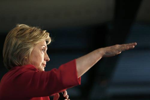 Hillary Clinton continua a zoppicare: vince di misura in Kentucky e perde in Oregon