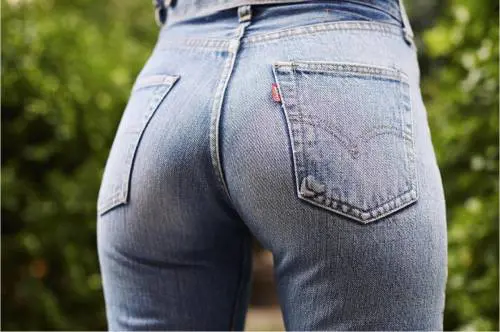 Moda Wedgie: le Star mostrano il loro lato migliore
