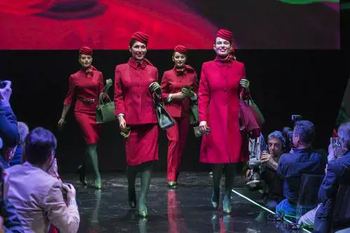 Alitalia si rifà il look, via le "odiatissime" divise Etihad