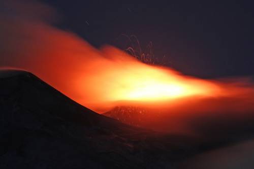 Le spettacolari immagini dell'Etna