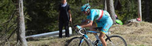 Nibali affonda nella cronoscalataL’ipoteca di Kruijswijk sul Giro