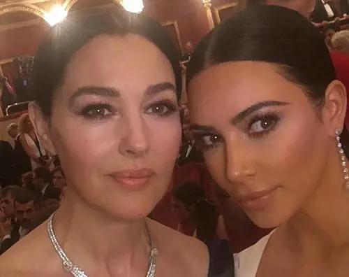 Monica Bellucci prima e dopo il fotoritocco: "È irriconoscibile"