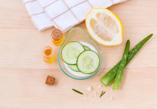 Pulizia viso: alcuni consigli naturali