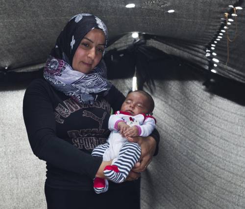 Quei bambini nati nel campo profughi di Idomeni