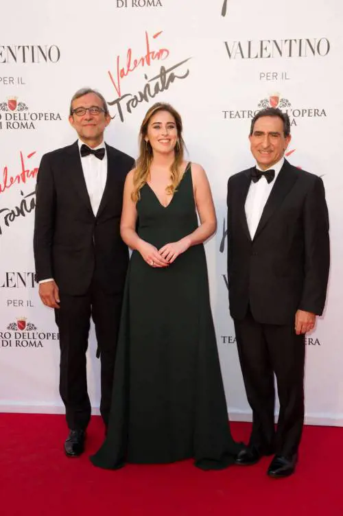 Il look audace della Boschi per la Traviata