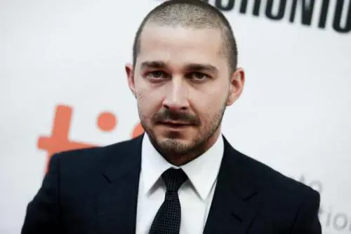 Shia LaBeouf attraverserà gli USA in autostop