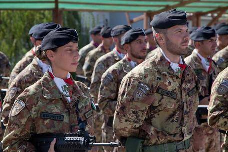 "Via la Brigata Sassari dal 2 giugno": poi il governo ci ripensa