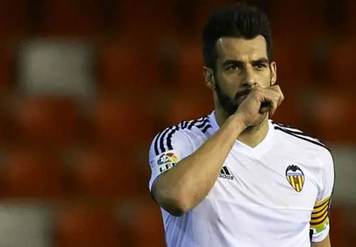 Alves, Touré, Negredo in Italia è largo ai nonni