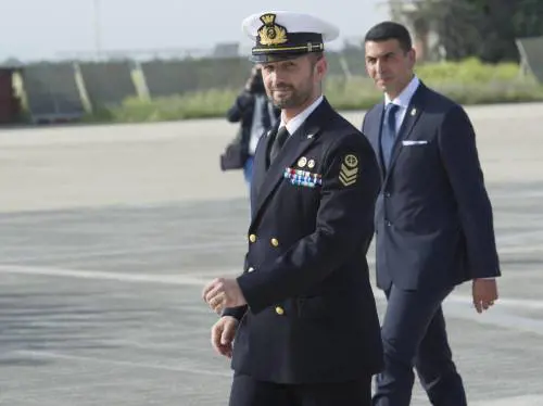 "Così Monti abbandonò i marò nelle mani degli indiani"
