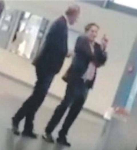 Crocetta sorpreso a fumare in aeroporto