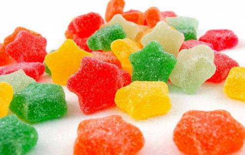 Le gelatine di frutta: un arcobaleno di caramelle gommose dalla storia incerta