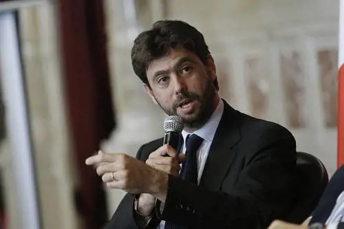E Agnelli chiude le porte: "Vendere la Juventus? Abbiamo il 63%, non esiste"
