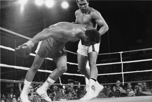 Perché la stella di Muhammad Ali è l'unica "appesa" sulla Walk of Fame