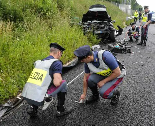 L'incidente di Gianluca Buonanno e l'ipotesi del cellulare