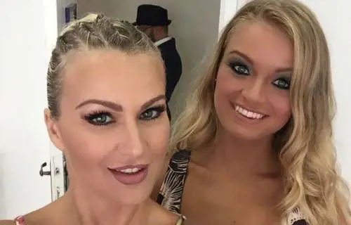 Mercedes Henger vista da mamma Eva su Instagram