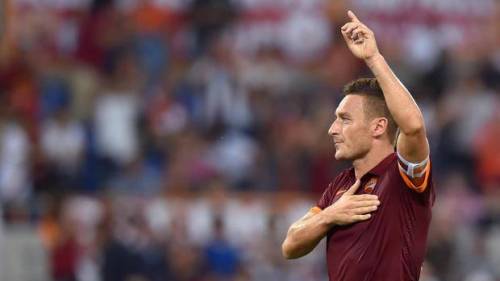 Totti-Roma, ufficiale: contratto rinnovato per un'altra stagione