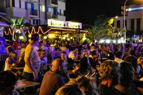 Gli Arctic Monkeys aprono il Roma Summer Fest