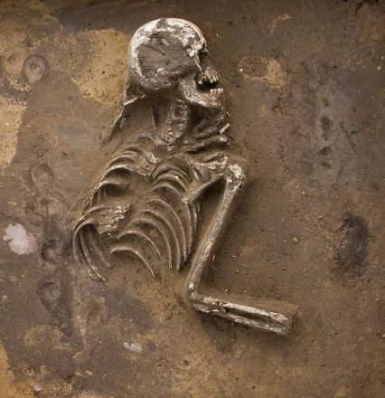 Lo scheletro di un bimbo romano ritrovato al promontorio del Circeo