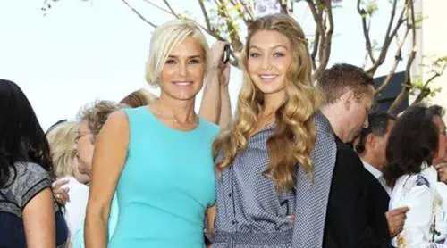 Buon sangue non mente: madre e figlie Hadid tra bellezza e denaro