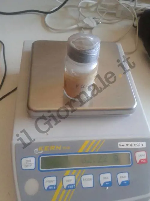 Ecco le bombe artigianali trovate dagli artificieri in Italia