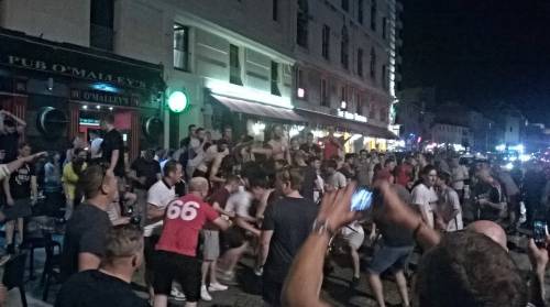 Europei, scontri a Marsiglia fra ultras e polizia