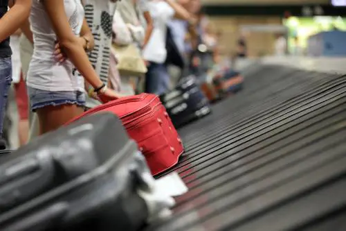 Gli italiani si indebitano pur di andare in vacanza