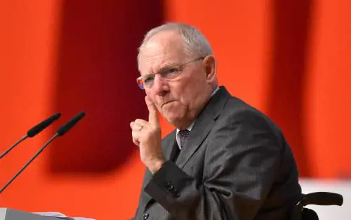 Brexit, Schaeuble lancia l'allarme "Non escludo uscita di altri Paesi"