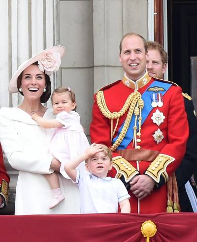 I 90 anni della regina Elisabetta: la Royal Family al balcone di Buckingham Palace