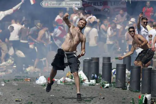 Europei, vice-presidente del parlamento russo difende gli hooligans