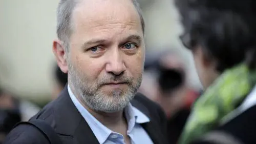 Francia, il presidente del parlamento si dimette per molestie sessuali