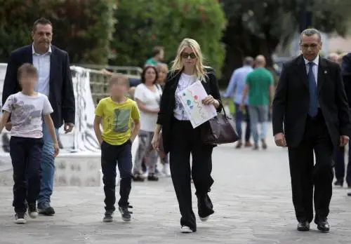 Silvio Berlusconi, Barbara Berlusconi e i figli al San Raffaele