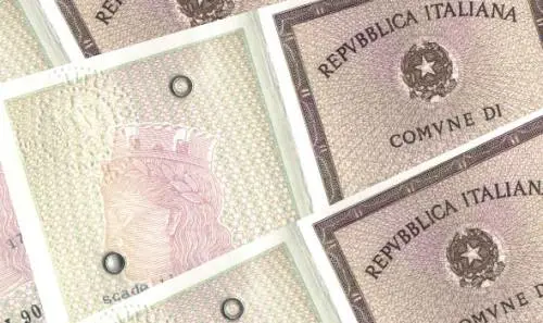 Colpo al Comune di Portici, rubate 1700 carte d'identità in bianco