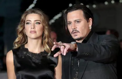 Gli audio che incastrano Amber Heard: picchiava Johnny Depp