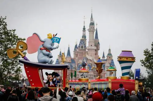 Florida, orrore a Disney World: alligatore divora un bambino