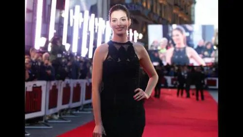 Anne Hathaway, in prima linea per i diritti delle donne