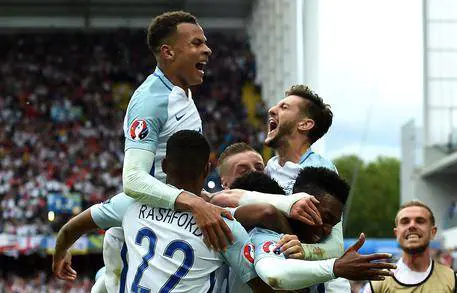 Miracolo Inghilterra non vota la Brexit. Il Galles ko in extremis