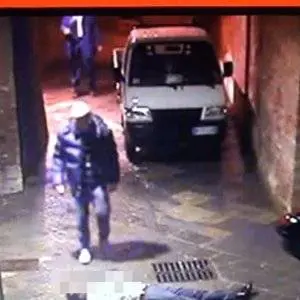 Caso David Rossi, ritrovati i computer con i messaggi inviati prima di morire. Ora il materiale nelle mani dei carabinieri