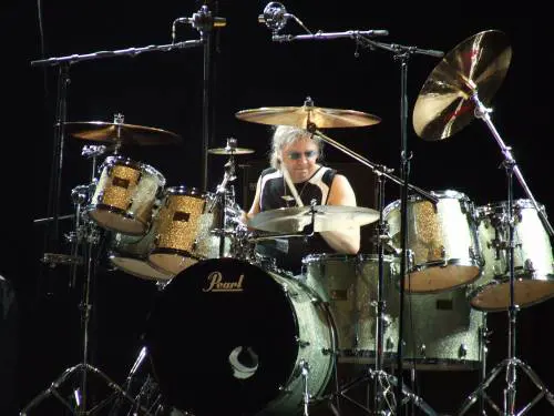 Malore per Ian Paice. Membro dei Deep Purple