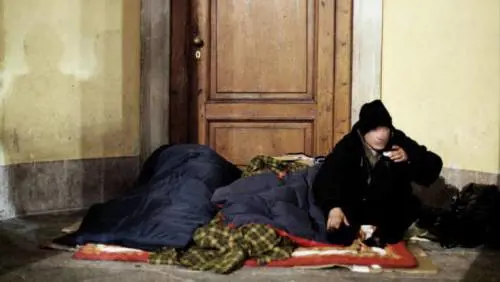 Il sindaco Pd  vuole espellere i migranti accattoni