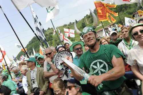 Padova, condannato per le strisce pedonali verde Lega