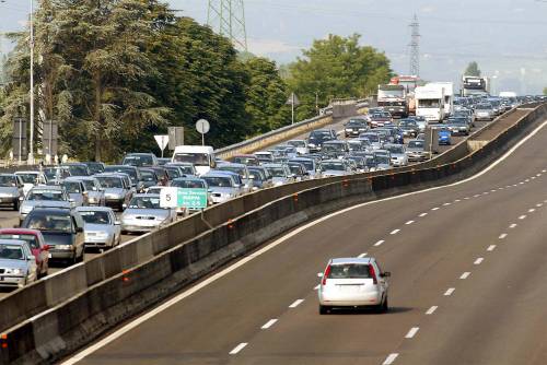 Auto contro tir sulla superstrada. Morte due sorelline di 5 e 12 anni