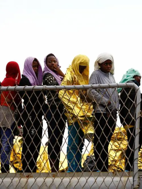 Giudice contro i rincari sulla casa: "Rimborsare solo gli immigrati"