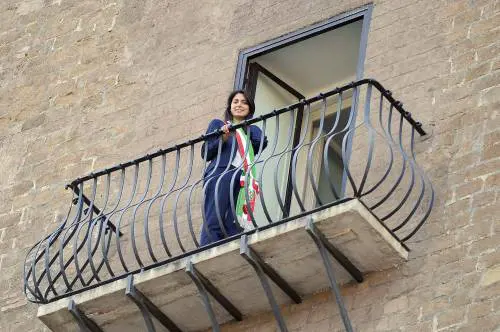 Il barbone e il topo nella Roma grillina