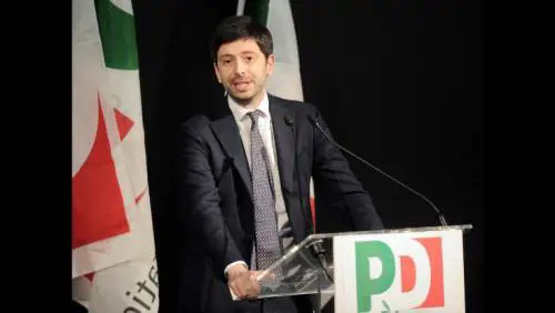Speranza avverte: "Se non cambia l'Italicum, noi voteremo no"